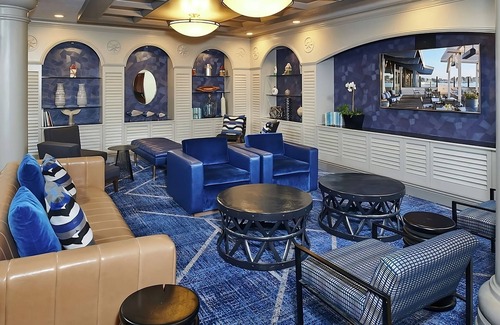Berkeley Hotel | Making The Best Memories Along The Way! Indoor Pool, Pets Allowed, Balcony!