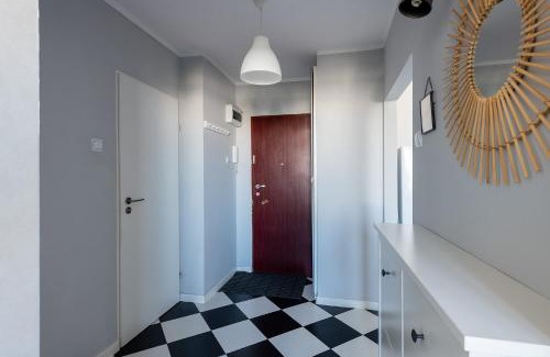 Warsaw Apartment | Maklakiewicza 17 - 700m od szpitala MSWiA - 4km do Lotniska Chopina - mały balkon - Piękny widok na centrum Warszawy