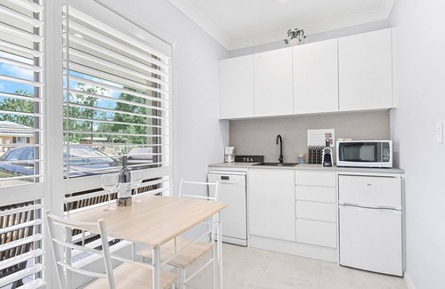 Louth Park Apartment | Mala Retreat, Shiraz Suite 5* Clean & Comfortable