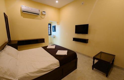 Tiruchendur Hotel | Malathi Residency