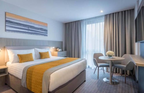 Newlands Cross Hotel | Maldron Hotel Newlands Cross