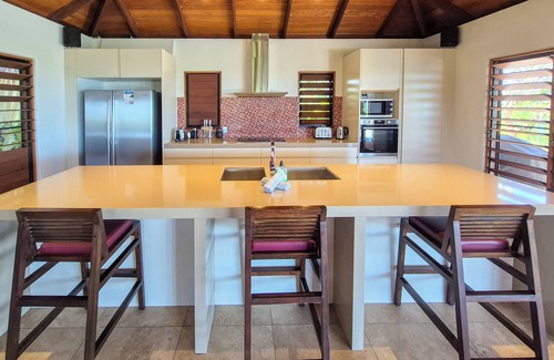 Miallo House | Mali Mali 196 Somerset Drive, Miallo QLD 4873