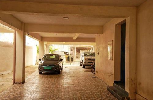 Madipakkam Apartment | Mama Rose Homestay in Palikarnai