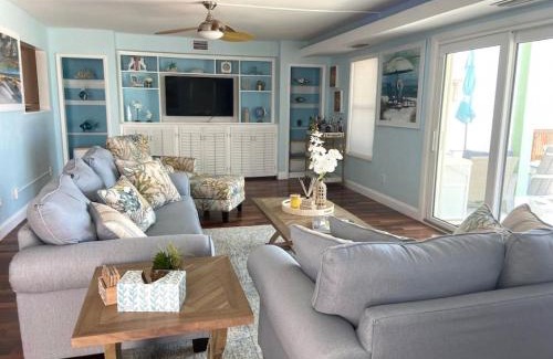 River Ridge Estates House | Manatee Manor Beachfront Retreat