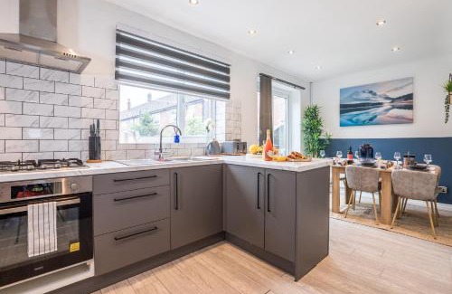 Broadheath House | Manchester Airport Lounge