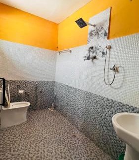 Changunarayan Hotel | Mandandeupur Resort