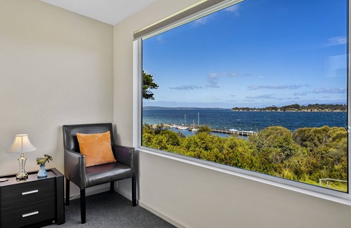 Alonnah House | Manfield Seaside Bruny Island