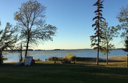Manitoulin District Cottage | Manitoulin Island Lake Front Cottage with Beach for Rent