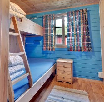 Samuelsberg Cabin | Manndalen Sjøbuer