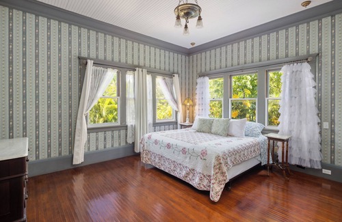 Manoa Bed & Breakfast | Manoa Valley Inn