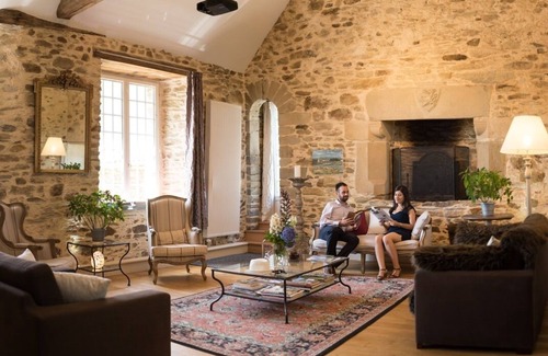 Taupont House | Manoir Desnachez