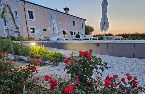 Monsano Apartment | Manor in Marche near Adriatic Beaches