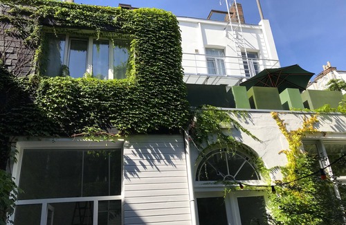 Borgerhout House | Mansion for max 10 people in the center of Antwerp with parking