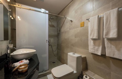 Western Province Hotel | Mantis Kivu Marina Bay Hotel