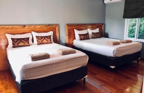 Isla de Utila Hotel | MANURII Garden