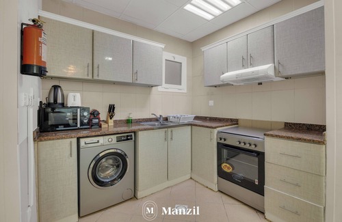 Jumeirah Lake Towers Apartment | Manzil-1BR near JBR Beach & Blue Waters