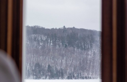 Northfield Cottage | Maple 3Br Lakefront Cottage | Gracefield