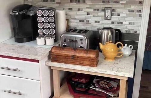Maple Bay House | Maple Bay with ocean view and beach close by. Message host for Snowbird stays