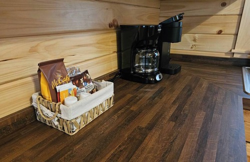 Madison House | Maple Cabin at Lost Trails