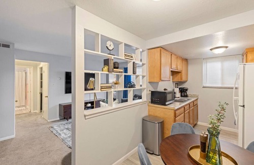 Maple Heights Apartment | Maple Heights Haven - Unit 4