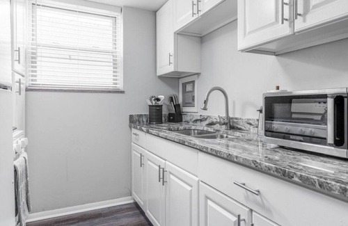 Maple Heights Apartment | Maple Heights Retreat