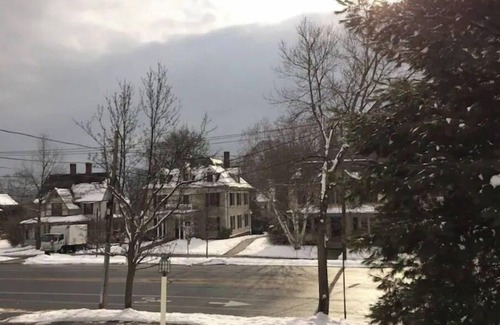 Northampton Apartment | Maple Suite- Private Ground Floor Apartment in front of Smith College