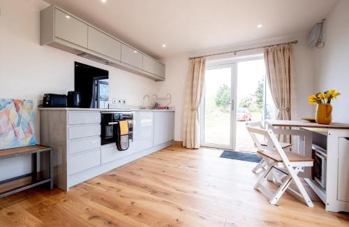 Pettistree Apartment | Maple - Three Tuns Apartments - Pettistree, Wickham Market - by Aldeburgh Coastal Cottages