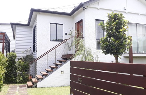 Wynnum House | Maple Villa - The Beach House by the Bay