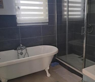 Ruffec House | Maquis Foch House With Parking and Garden Near Town