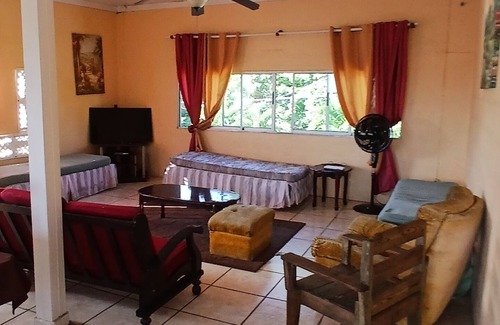 San Juan-Laventille House | Maracas Bay View