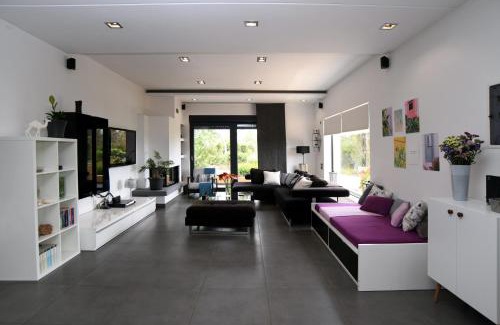 Schinias House | marathon family villa