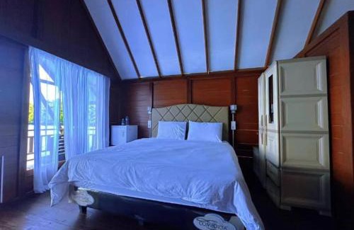 Maratua Island House | Maratua Dive Center And Lodge