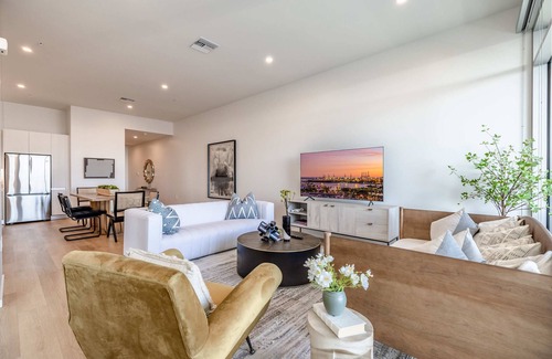 Waterfront Apartment | @ Marbella Lane - Panoramic Delight Dream Escape!