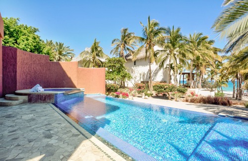 Ensenada Los Muertos Villa | Marcela Lw: Oceanview 2-bedr with private pool and jacuzzi
