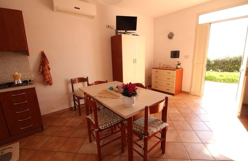 Torre San Giovanni Apartment | MareDiPazze -Apartment facing the sea