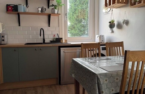 Restalrig Apartment | Maria - Nice quiet city center apartment.