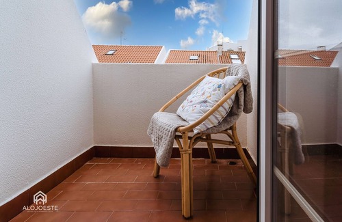 Praia de Santa Cruz Apartment | Maria Sabe Tudo Duplex Centro de Santa Cruz