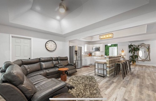 Central Newport News House | Marina Paradise, Pet Friendly, Ample Parking, Game Room