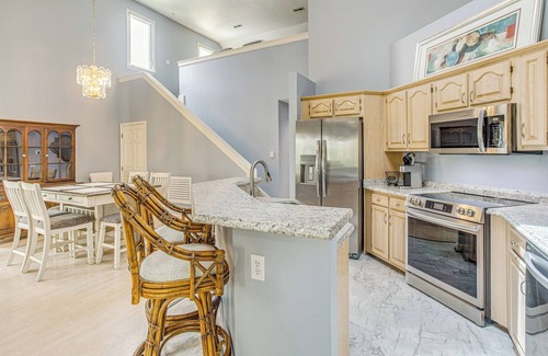 St. James House | Marina & Pool: Roomy Golf-View Home in Southport