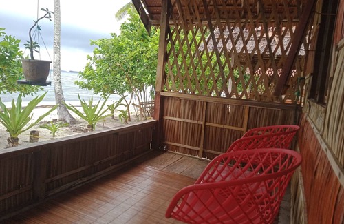 Pulau Fam House | marine homestay