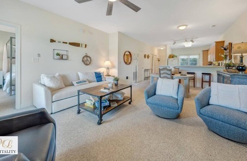 Huddleston Resort | Mariners Village 2 bedroom w/ Amenities