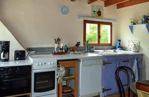 Saint-Eutrope-de-Born Cottage | Markets & Meadows Retreat