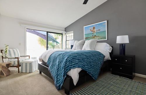 Discovery Bay House | Marlin Cove - Pet Friendly Waterfront Retreat
