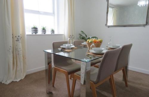 Thornhill House | Marr Cottage