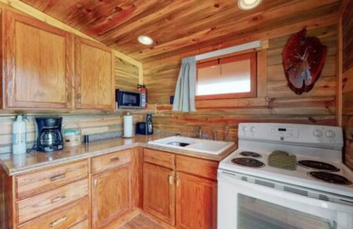 Red Feather Lakes Cabin | Marr's Mountain Cabins - Cabin 6