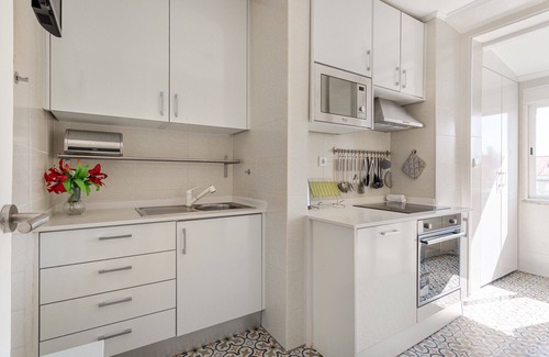 Santo Condestavel Apartment | Marvellous 2-bed flat with balcony