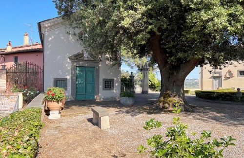 Lari House | marvelous 3 bed house in charming Cevoli with A/C