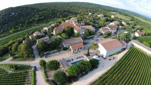 Laval-Saint-Roman House | Mas de Trescouvieux