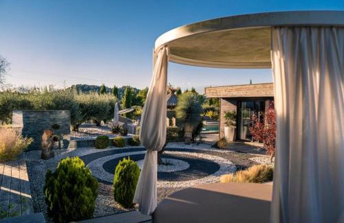 Orgon Bed & Breakfast | Mas des Cigales