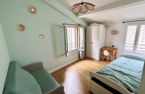 Sainte-Anne Other | Mas provençal with large swimming pool near the beach and Velodrome